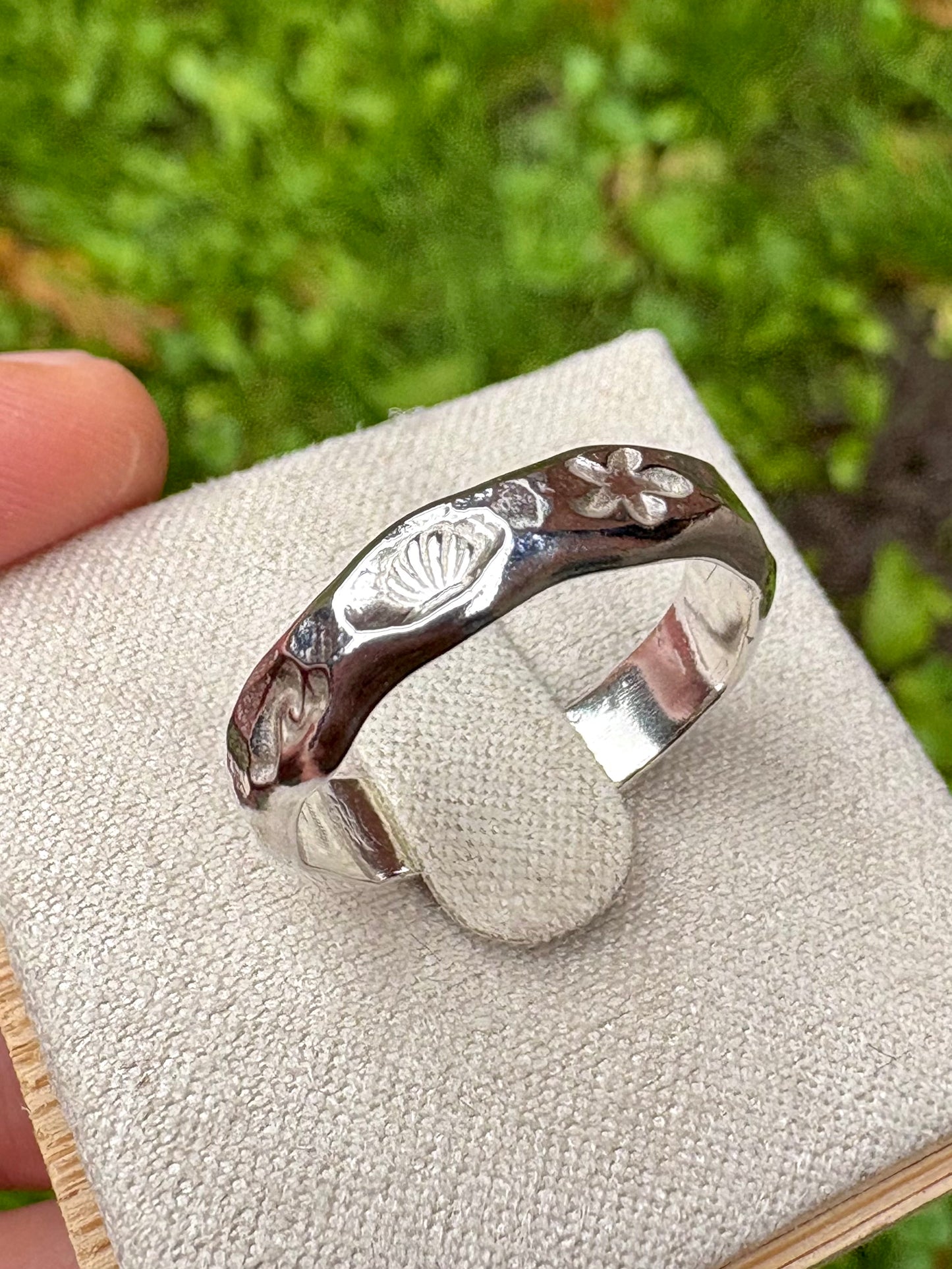 Hand‑stamped under the sea silver band 🐚 🌊