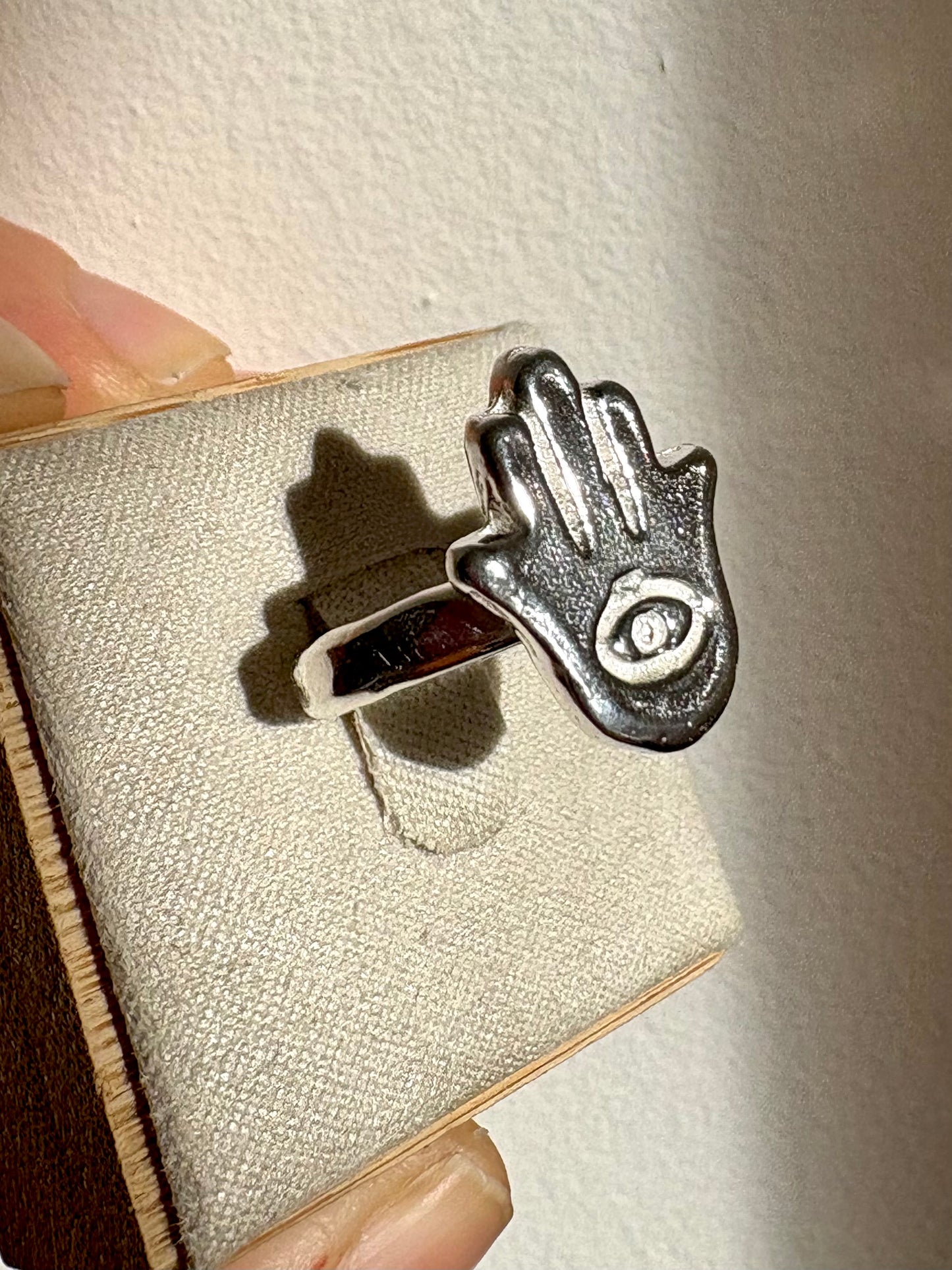 Sacred hamsa hand ring – protection in silver 🪬