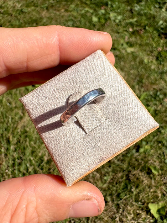 pinky hammered stacker ring