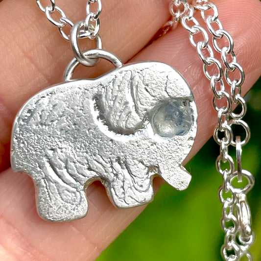 sandcast sapphire elephant necklace